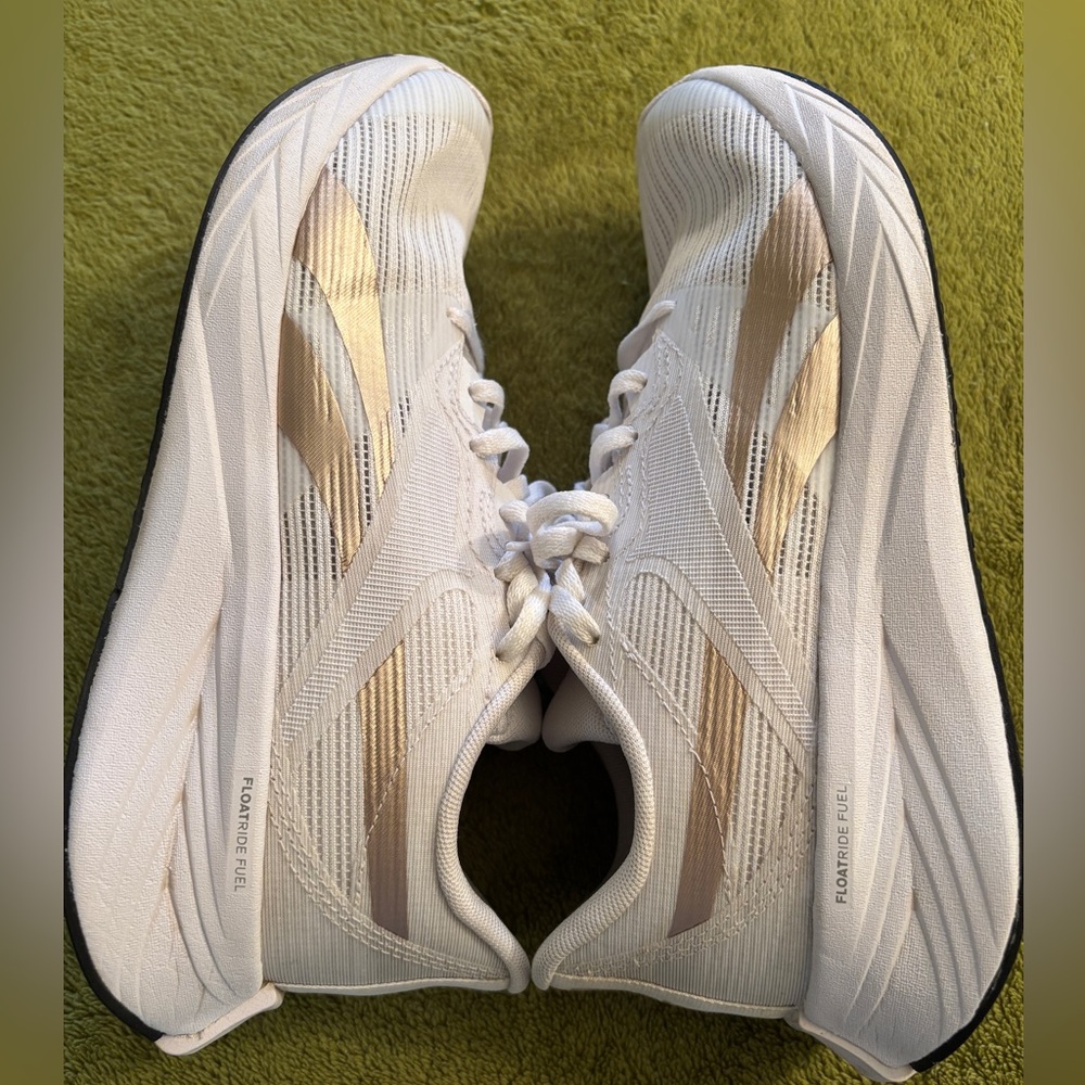 Reebok White Athletic Shoes with Chunky Design and Cushioned Sole
